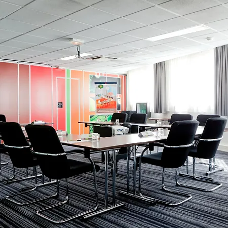 Hotel Ibis Styles Lyon Parc De La Tete D'or 3*
