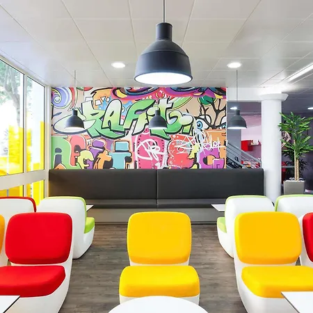 Ibis Styles Lyon Parc De La Tete D'or Hotel 3*