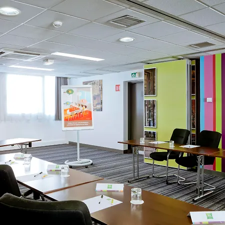 Hotel Ibis Styles Lyon Parc De La Tête D'or 3*