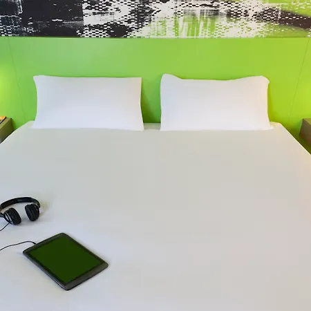 Ibis Styles Lyon Parc De La Tete D'or Hotel 3*
