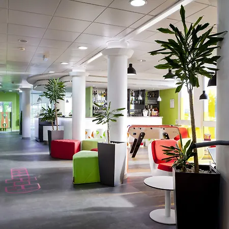 Ibis Styles Lyon Parc De La Tête D'or 3*