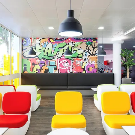 Hotel Ibis Styles Lyon Parc De La Tête D'or 3*