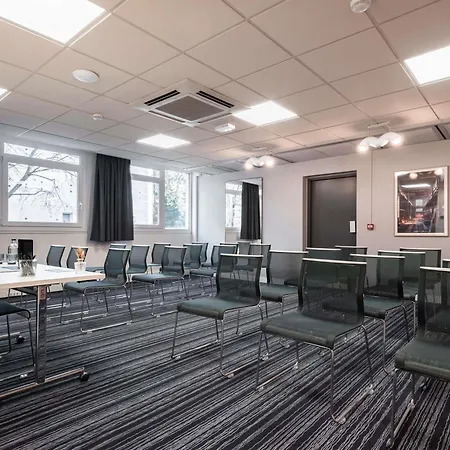 Ibis Styles Lyon Parc De La Tête D'or