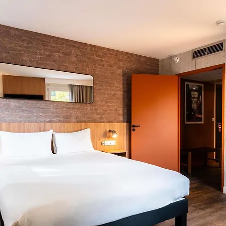 Ibis Styles Lyon Parc De La Tête D'or